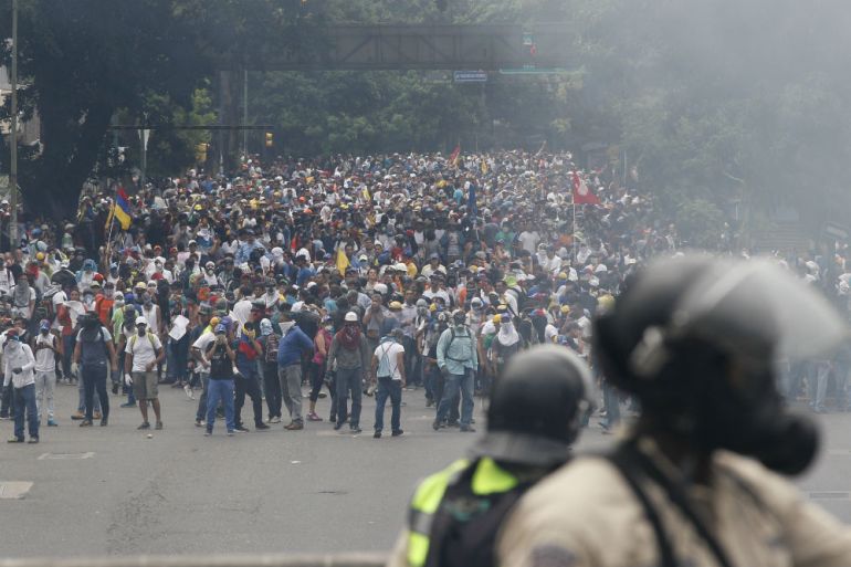 Venecuela, Prosvjedi, Neredi, Policija