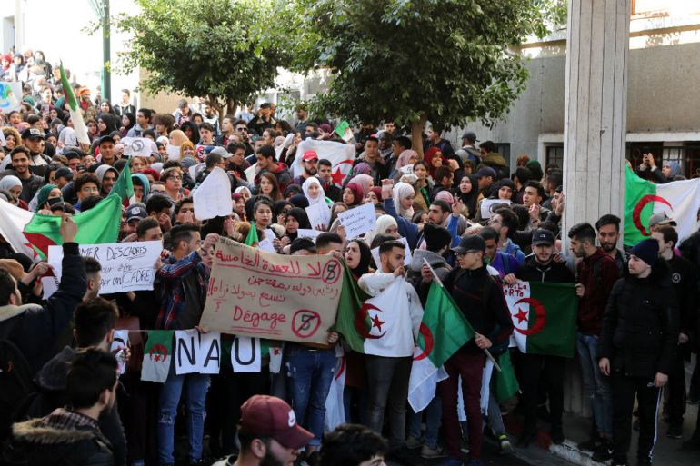 Alžir, Studenti, Protesti