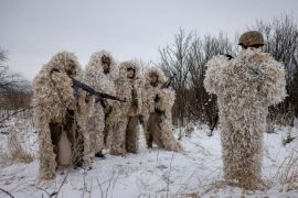 Ukrajina je mobilizirala mu&scaron;karce starije od 27 godina kada je Rusija 24. februara 2022. pokrenula opsežnu invaziju na zemlju [File: Thomas Peter/Reuters]