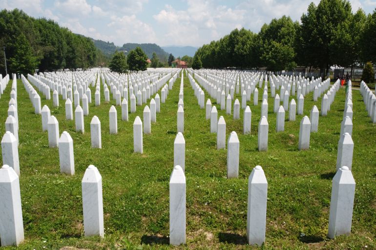 Generalni sekretar Svjetskog jevrejskog kongresa Menachem Rosensaft podržao je usvajanje rezolucije o genocidu u Srebrenici koja bi bila podsjetnik na više od 8.000 ubijenih bošnjačkih dječaka i muškaraca (REUTERS/Dado Ruvic)