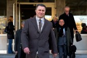 Ostavka Nikole Gruevskog može se tumačiti i kao distanciranje od nereda u Sobranju, piše autor (EPA)