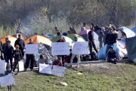 Ubacivanje migranata preko Srbije i blindiranje granice Hrvatske i BiH odavno djeluje kao dobro uigrana strategija, piše autor (EPA)