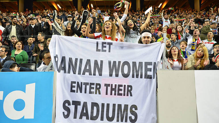 Žene, Nogomet, Stadion, Utakmica