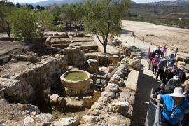 Turisti posjećuju arheološko nalazište Tel Shiloh na Zapadnoj obali 12. marta 2019. (AP)
