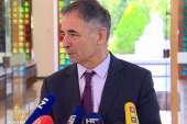 "Moje prisustvo kao predsjednika SNV-a je prije svega bilo povezano sa saradnjom s institucijama Republike Srpske", rekao je Pupovac (Al Jazeera)