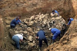 Ministar pravde u vladi Crne Gore Vladimir Leposavić – Lepi je negirao genocid u Srebrenici i obilno urinirao po haškom Tribunalu (EPA)