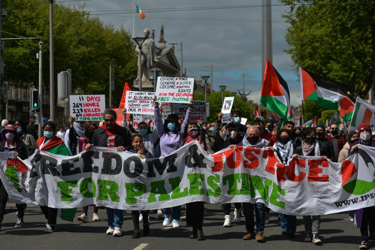 U Dublinu su održani protesti u znak podrške Palestincima (Getty)