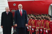Erdogana je na aerodromu dočekao premijer Albanije Edi Rama (Anadolija)