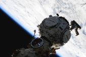Ovo je bila treća svemirska šetnja u karijeri Škaplerova, a četvrta za Dubrova (NASA)