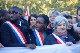 Francuski zastupnik Bilongo (lijevo) bio je suočen s rasističkim stavovima u francuskoj Narodnoj skupštini (Anadolija)