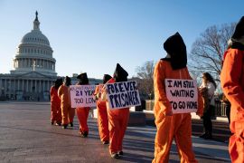 Demonstranti ispred zgrade američkog Kongresa traže zatvaranje Guantanama (Reuters)