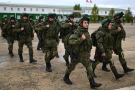 Prema službenim ruskim podacima, gotovo 300.000 dobrovoljaca prijavilo se u vojnu službu posljednjih mjeseci (Reuters)