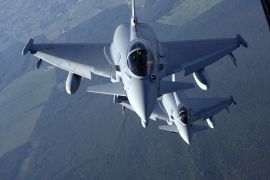 Eurofighter je manevarski, višenamjenski, avion četvrte generacije, nastao kroz saradnju i kooperaciju Britanije, Njemačke, Španije i Italije (Reuters)
